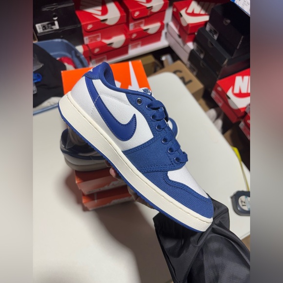 Nike Air Jordan
A.J.K.O 1 Low - Picture 3 of 10